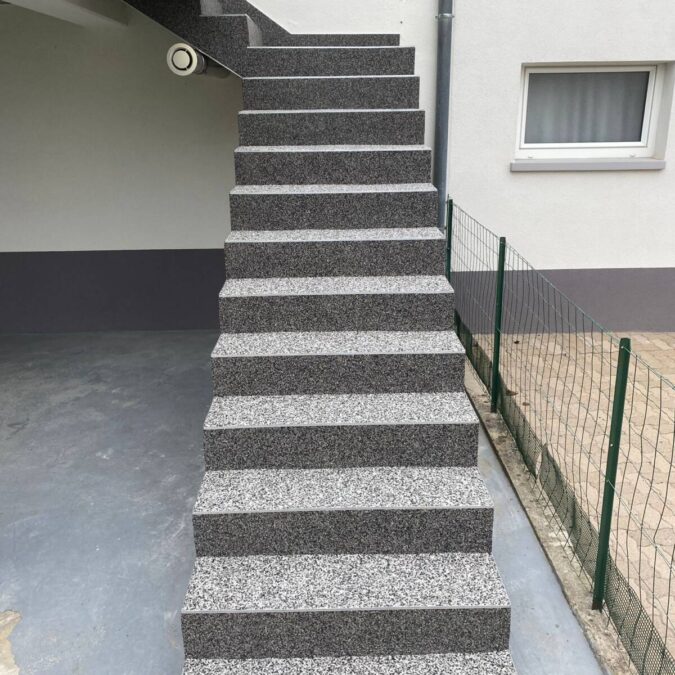 A581FC49 EC32 423E 8E30 A74753DA31F6 675X675 | Art et marbre Escalier en résine et marbre concassé à Niederschaeffolsheim Strasbourg